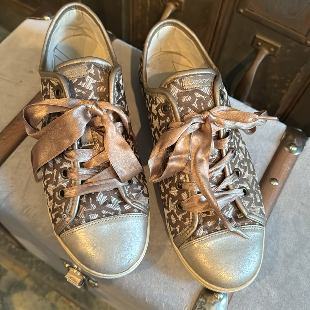 DKNY satin laced sneakers - Picture 2 of 5